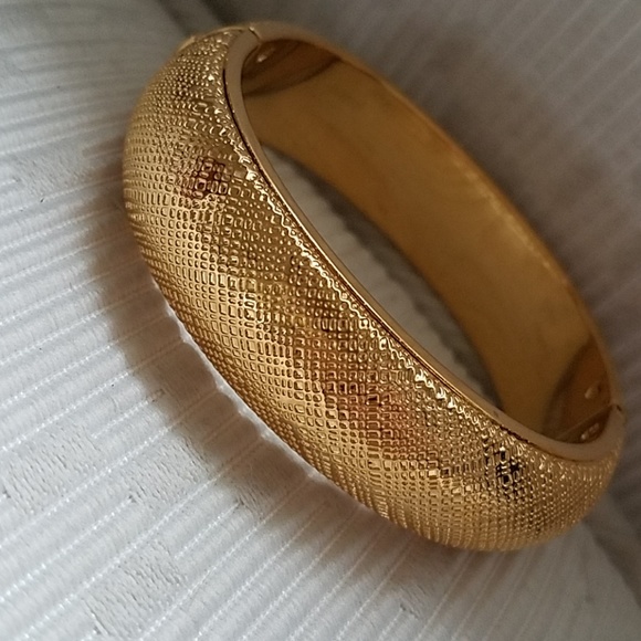 Monet Jewelry - Beautiful MONET bracelet